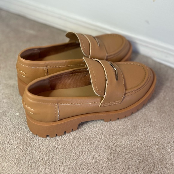 Tan Loafers - Picture 3 of 4
